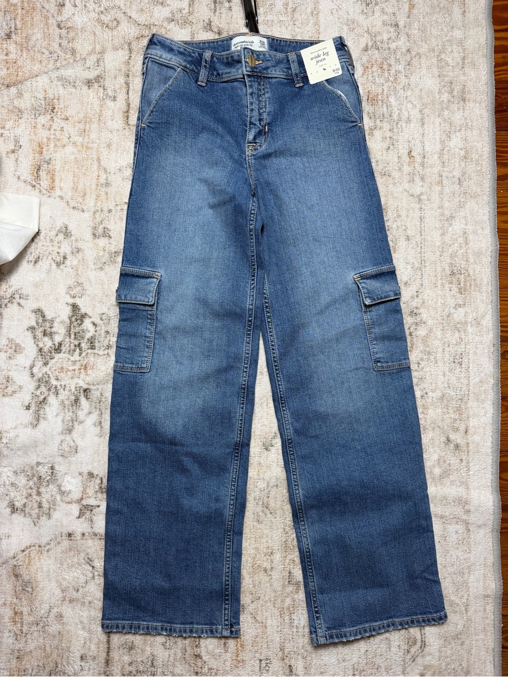 Abercrombie & Fitch girls size 9/10 long High Rise Wide Leg Cargo Jeans NWT